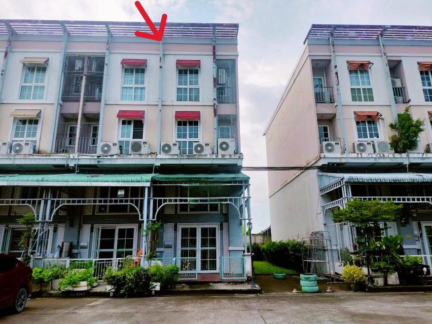 📢ให้เช่า 🏢ทาวน์โฮม /โฮมออฟฟิตห้องมุม 3.5 ชั้น ติด ABAC บางนา  โครงการเมทโทรบิซทาวน์ บรรยากาศสไตล์ยุโรป 1