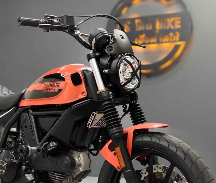 2016 Ducati Scrambler Sixty2 3