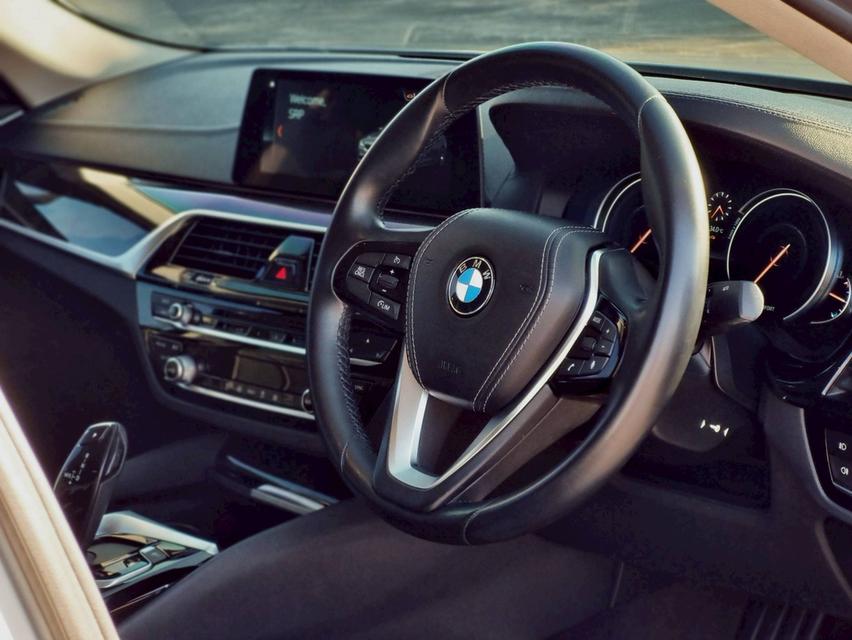 BMW 520d Sport ปี2018 รูปที่ 12