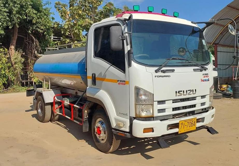 ขายรถ 6 ล้อแทงค์น้ำ ISUZU FRR 210 ปี 2557 1