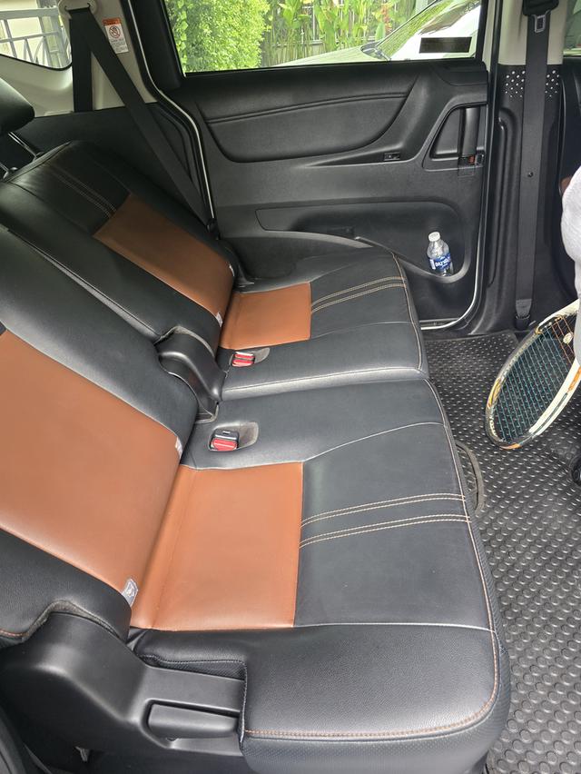 TOYOTA SIENTA 1.5 V 2017 7