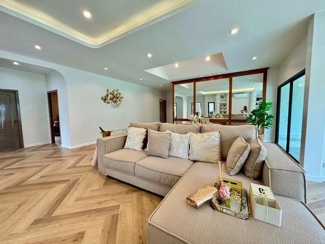 บ้านเดี่ยวหลังใหญ่ใจกลางชุมชน ซอยพัทยารุ่งเรือง 9 ตกแต่งสไตล์โมเดิร์นพร้อมเฟอร์นิเจอร์ 5