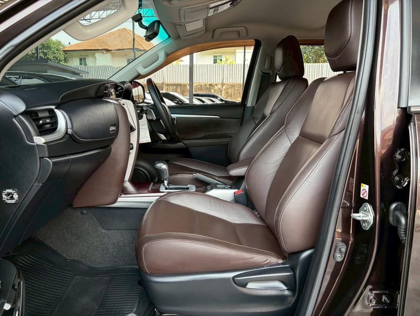 ปี 2017 TOYOTA FORTUNER, 2.4 V คู่มือBookserviceครบรับประกันตัวถังเดิม 100% รูปที่ 7