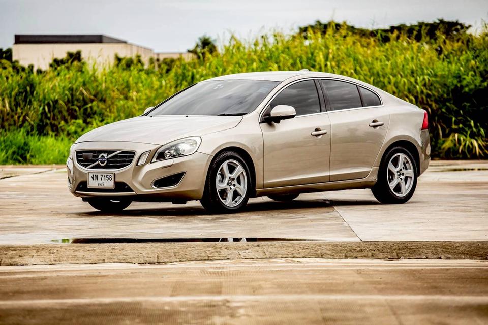 Volvo S60 S ปี 2014 รถสวย สมรรถนะเยี่ยม คุ้มเกินราคา 8