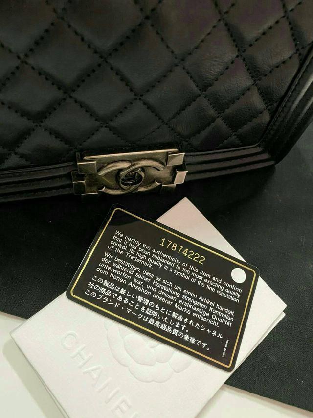กระเป๋า Chanel boy8 calf skin holo17(Used สภาพเริ่ด) 6
