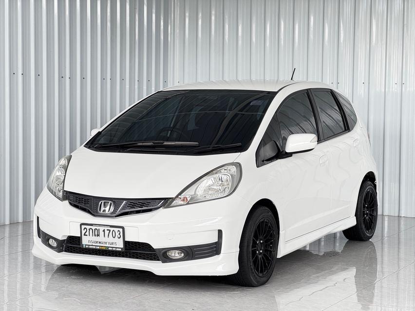 Jazz รุ่น 1.5SV ตัวท้อป ผ่อน 5,xxx ฿ 2