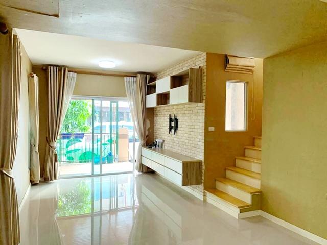 ซ.กันตนา-วงแหวนฯ ให้เช่าทาวน์โฮม 2 ชั้น 3 นอน 2 น้ำ ตลาด พระเงิน 1.7 กม.พฤกษา MRT ตลาดบางใหญ่ 3.9 กม. ทำเลดี รพ.บางใหญ่  3