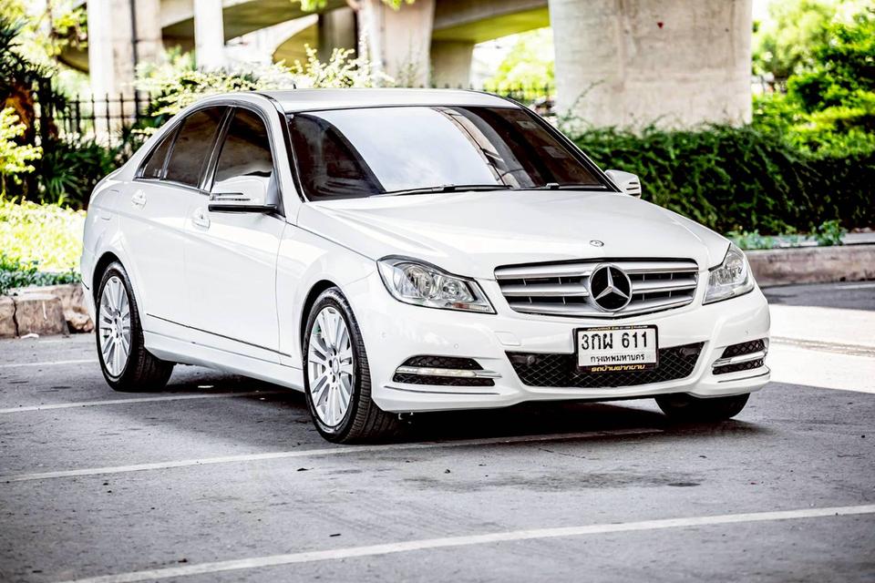 BENZ C-CLASS C220 CDI ELEGANCE ดีเซล ปี 2014 โฉม W204 สีขาว