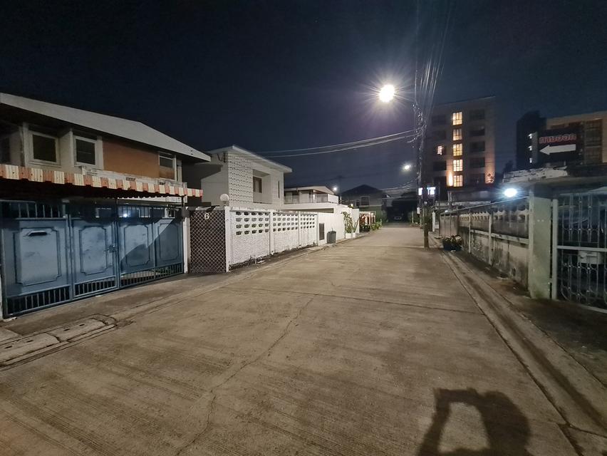 ให้เช่าบ้านเดี่ยวตามสภาพ 6 ซอย 6 หมู่บ้านเสรี 2 (รามคำแหง 24 แยก 28) สังคมดี, บรรยากาศดี, เดินทางสะดวกมากๆๆ ทั้งรถส่วนตัว และ รถโดยสารสาธารณะ 9