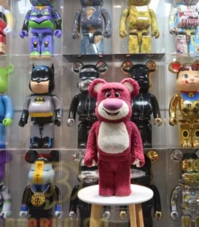 Bearbrick หมีล็อตโซ่ มือ 1 2