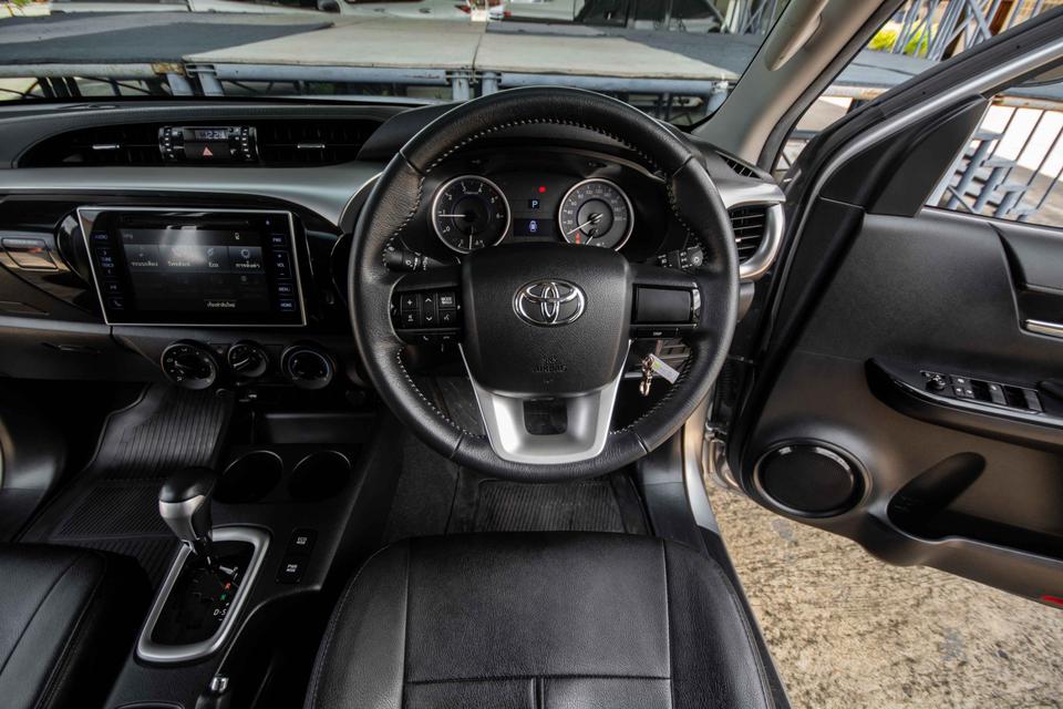 ปี 2018 Toyota revo 2.4E Prerunner double cab A/T สีเทา 4