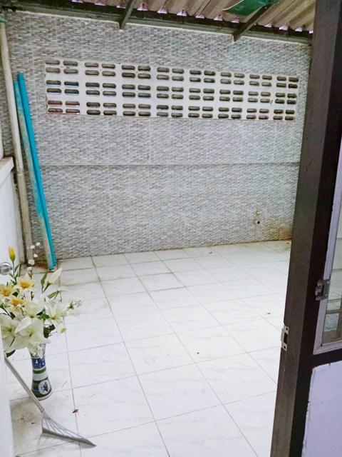 เลาดสวาย ลำลูกกา ลียบคลองสี่ ขายบ้านเดี่ยว รถไฟฟ้า BTS คูคต 4.8 กม. 20ตรว.140ตรม. ตลาดเอซี คลองสี่ 2.1 กม 7