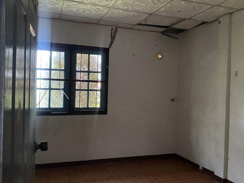 บ้านทาว์นเฮาส์ 2 ชั้น 8