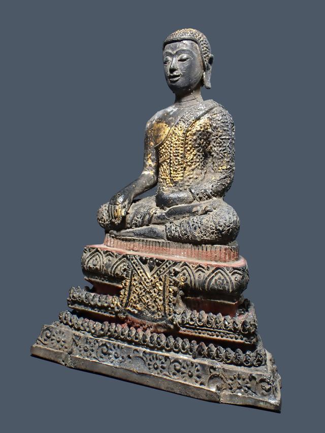 พระพุธปบูชาฐานกว้าง5นิ้วสู้ง6นิัวครับเก่ามาก รูปที่ 7