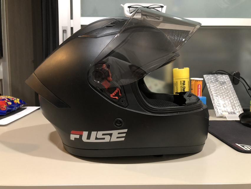 หมวกกันน็อกเต็มใบ Fuse Razor Matte Black | ENNXO