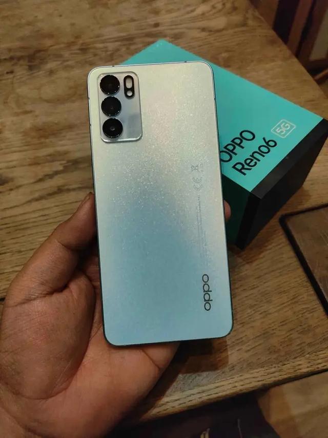 ขายโทรศัพท์ Oppo Reno 6