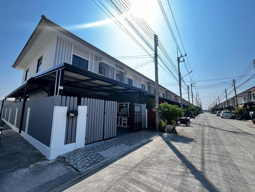 หมู่บ้านกานดา เพลส วงแหวน-ลำลูกกา คลอง 6 ถนนลำลูกกา ต.บึงคำพร้อย อ.ลำลูกกา จ.ปทุมธานี 1