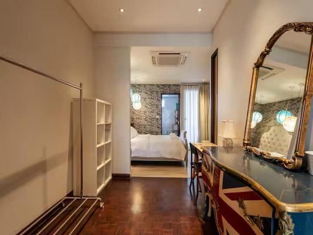 ให้เช่าตึกแถว 3 ชั้น 150 ตรม. เฟอร์นิเจอร์พร้อมอยู่ ตรงข้ามคอนโด The Lofts เย็นอากาศ 4