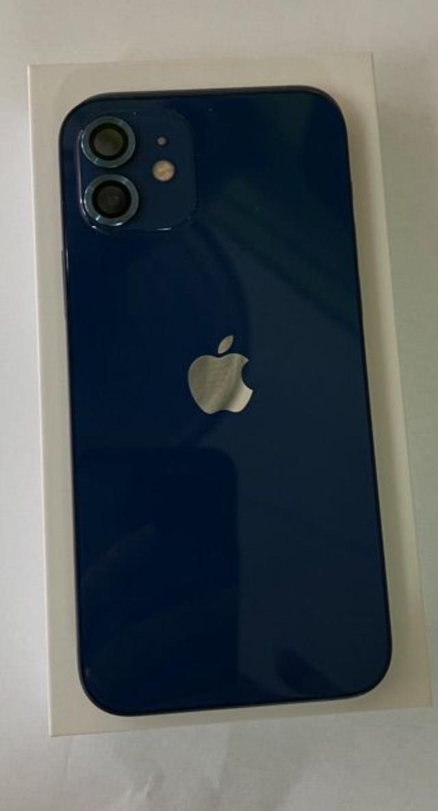 iPhone 12 สีน้ำเงิน 1