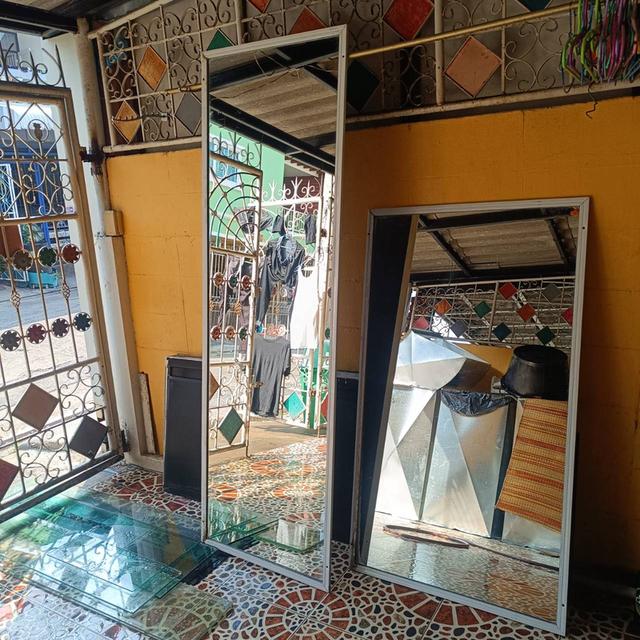 กระจกเงาบานเต็ม กรอบอลูมิเนียม