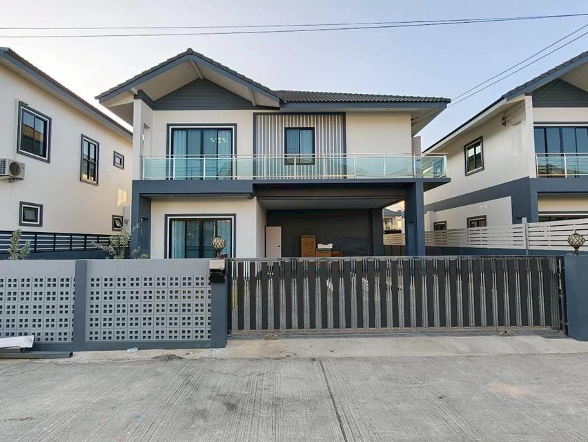 🏡 บ้านเดี่ยวหลังใหญ่ 304 ตร.ม. ทำเลรวมโชค ใกล้ รร.ต้นกล้า เพียง 1.5 กม. Spacious 4-Bedroom House - 304 sq.m., 3 mins to Tonkla School & Ruamchok 1