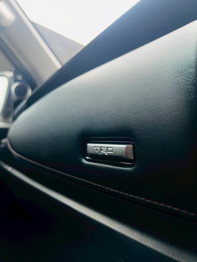 รหัสรถ NP5012 รถรุ่น : TOYOTA FORTUNER 2.8 TRDปี : 2018 16