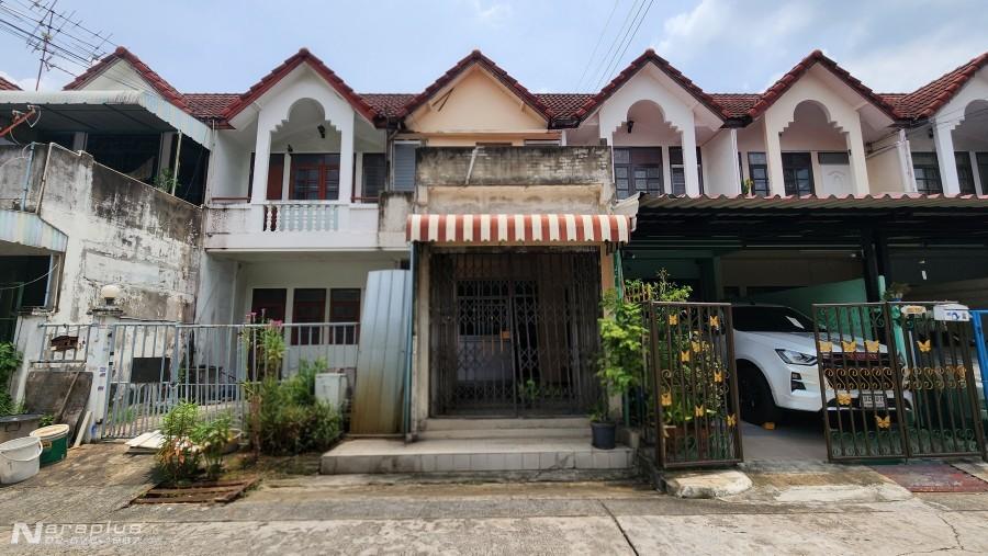 68121198 : ขายทาวน์เฮ้าส์ 2 ชั้น ต่อเติมอาคารด้านหน้าเป็นร้านค้า บนเนื้อที่ขนาด 16 ตร.ว. หมู่บ้านราณี 3 ถนนนวมินทร์ 135 กรุงเทพฯ 1