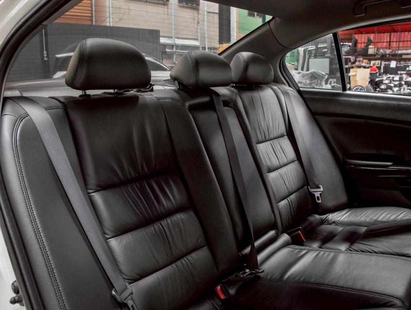 HONDA ACCORD 2.0 EL i-VTEC ปี 2013 12