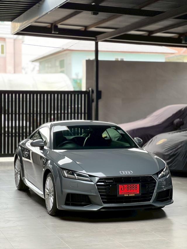 AUDI TT