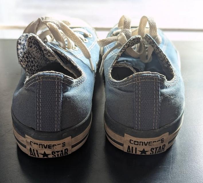 รองเท้า Converse Chuck Taylor All Star Low Top สีน้ําเงิน Navy สภาพสวย เบอร์ 6 พร้อมกล่อง รูปที่ 6