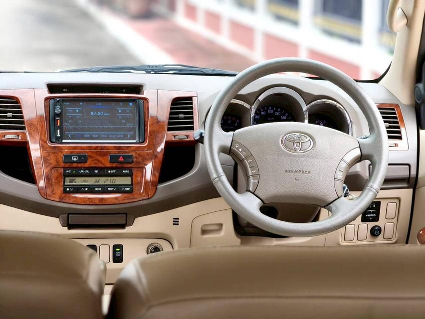 Toyota fortuner 3.0 v 4wd ปี 2006 ตัวท็อป ไมล์น้อย สภาพสวย น็อตเดิม รูปที่ 16