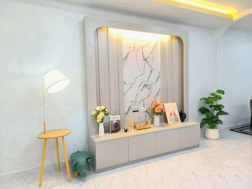หมู่บ้านแดนทอง 6