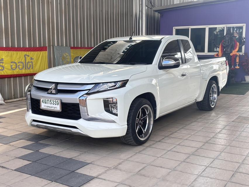 MITSUBISHI TRITON CAB ตัว GLX เครื่อง2.5cc. เกียร์ธรรมดา ปี 2022 -รถไมล์แท้100%คะ วิ่งมาแค่20,xxxกิโล  4