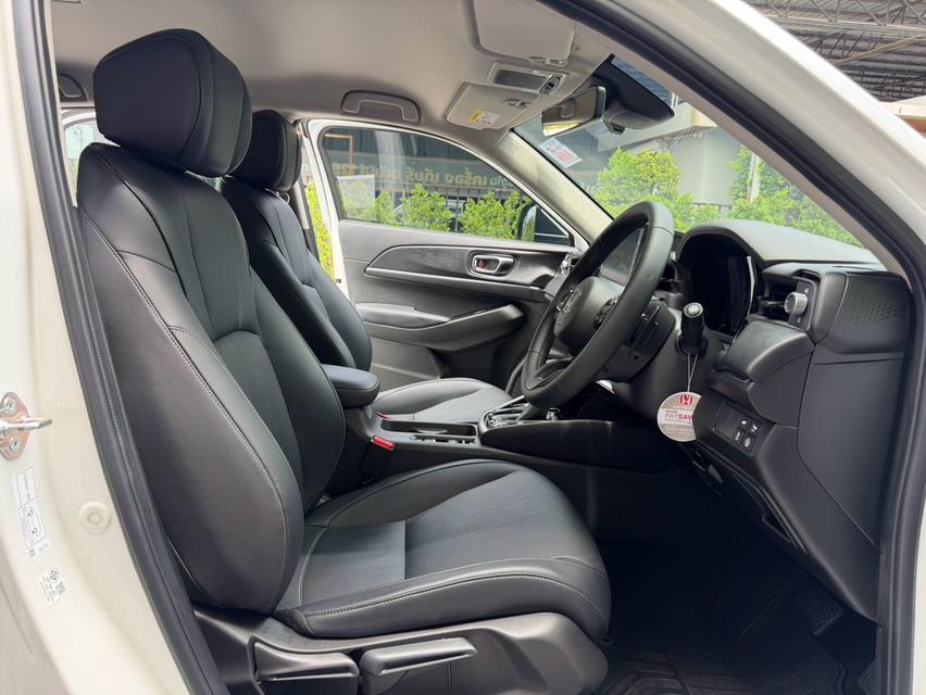 Honda HRV eHEV EL ปี2023 สีขาว Mileage 30,000 Km. รูปที่ 9