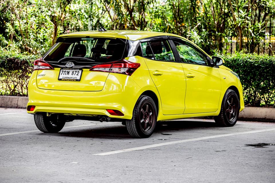 ขาย Toyoya Yaris 1.2Ehtry ปี18 9