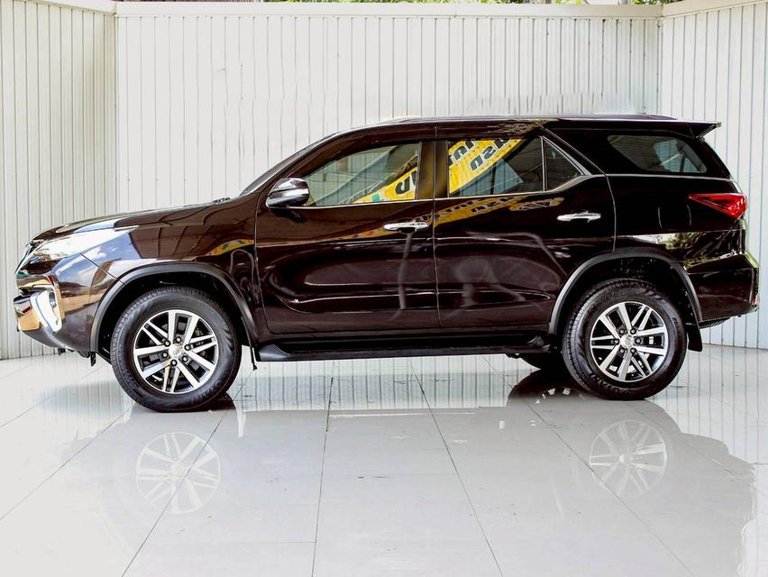 TOYOTA FORTUNER, 2.8 V 2WD ปี 2017 โฉม ปี15-ปัจจุบัน