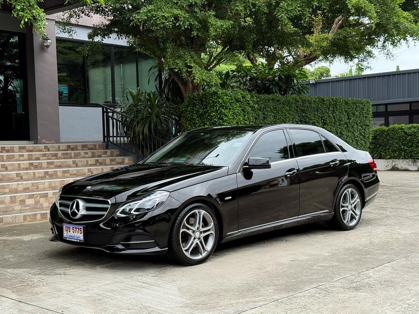 2016 BENZ E200 EDITION E รุ่นพิเศษ รถมือเดียวออกป้ายแดง รถวิ่งน้อย เข้าศูนย์ทุกระยะ ไม่เคยมีอุบัติเหตุครับ