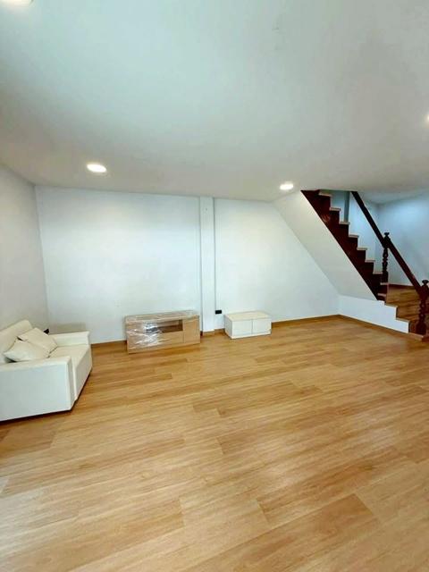 รร.นานาชาติแอดเวนต์รามคำแหง MRTหัวหมาก800ม. รพ.รามคำแหง 400 ม.ให้เช่าทาวน์โฮม 2 ชั้น 27 ตร.วา. 220 ตร.ม. ใหม่ สวย หรู พร 4