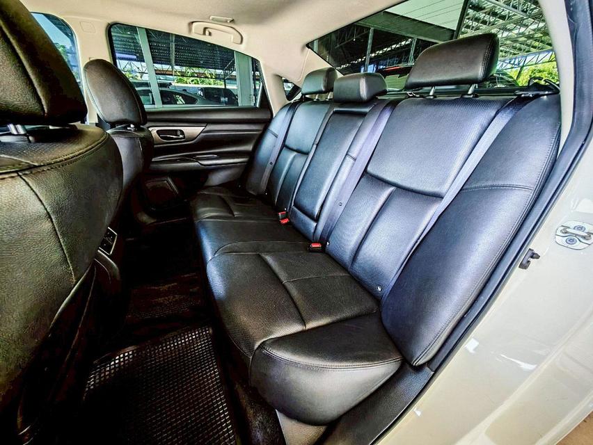 NISSAN TEANA 2.0XL 10