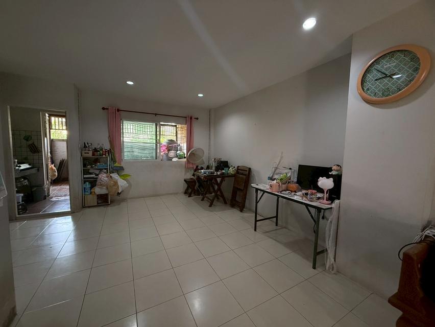 หมู่บ้านสุขสำราญ ลีฟวิ่ง (ประชาอุทิศ 90) ถนน รพช.ประชาอุทิศ  ต.คลองบ้านสวน อ.พระสมุทรเจดีย์ จ.สมุทรปราการ 8