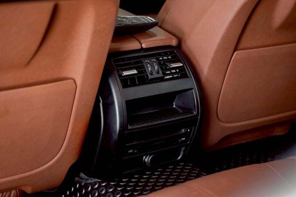 รหัสรถ PR44 📌BMW 528i Luxury Line (Model F10 LCI) 14