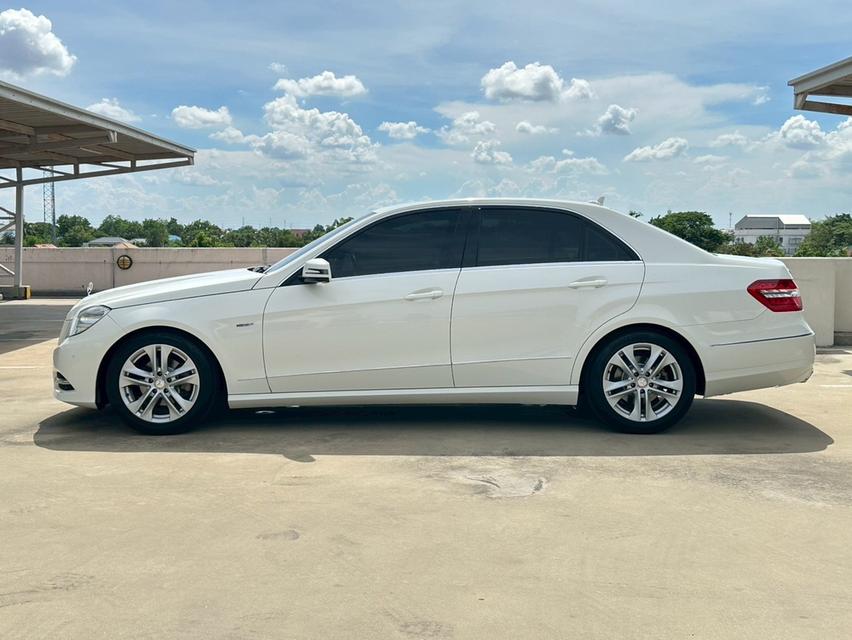 MERCEDES-BENZ E200 CGI Saloon (W212)1.8L Turbo 7G-Tronic BlueEfficiency 6