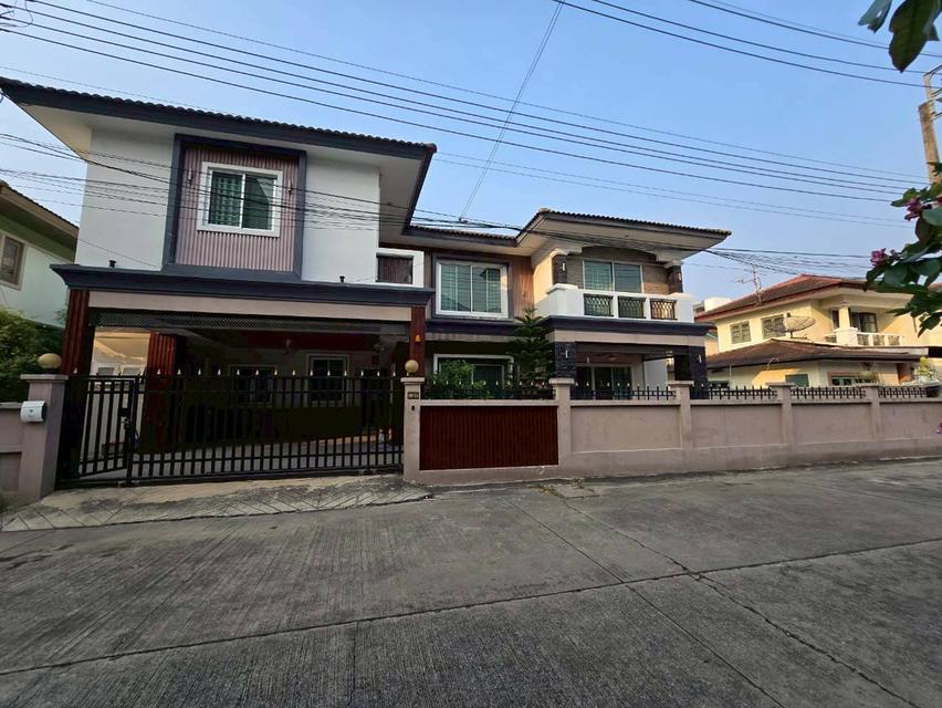 หมู่บ้านอารียา นาคนิวาส ลาดพร้าว 71 ถนนลาดพร้าว แขวงลาดพร้าว เขตลาดพร้าว กรุงเทพมหานคร 3