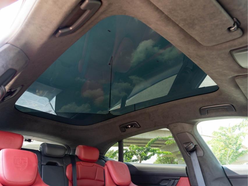 Porsche Taycan 4S Cross Turismo Wagon ปี : 2022 13