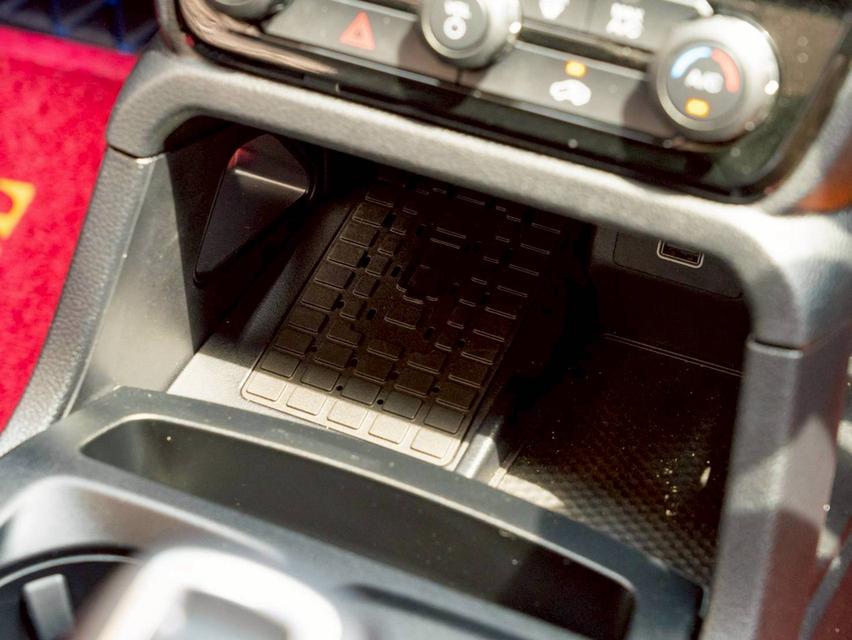 Ford Everest 2.0 Sport ปีจด 2025 17