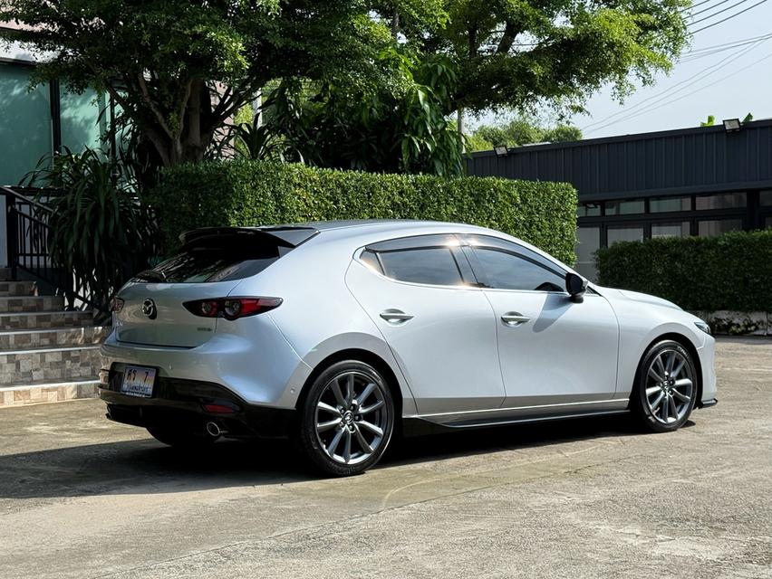 2020 MAZDA 3 2.0 SP SPORT รุ่น TOP รถสภาพสวยสมบูรณ์ พร้อมใช้งาน รถเข้าศูนย์ตามระยะ รถไม่เคยมีอุบัติเหตุครับ