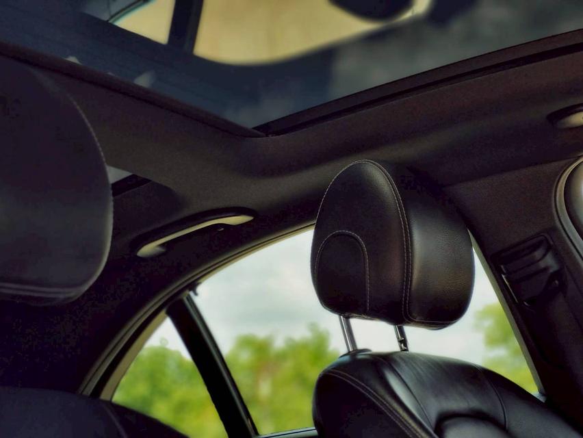 Benz C 350e AMG ปี 2018 ไมล์ 63,xxx km. 14