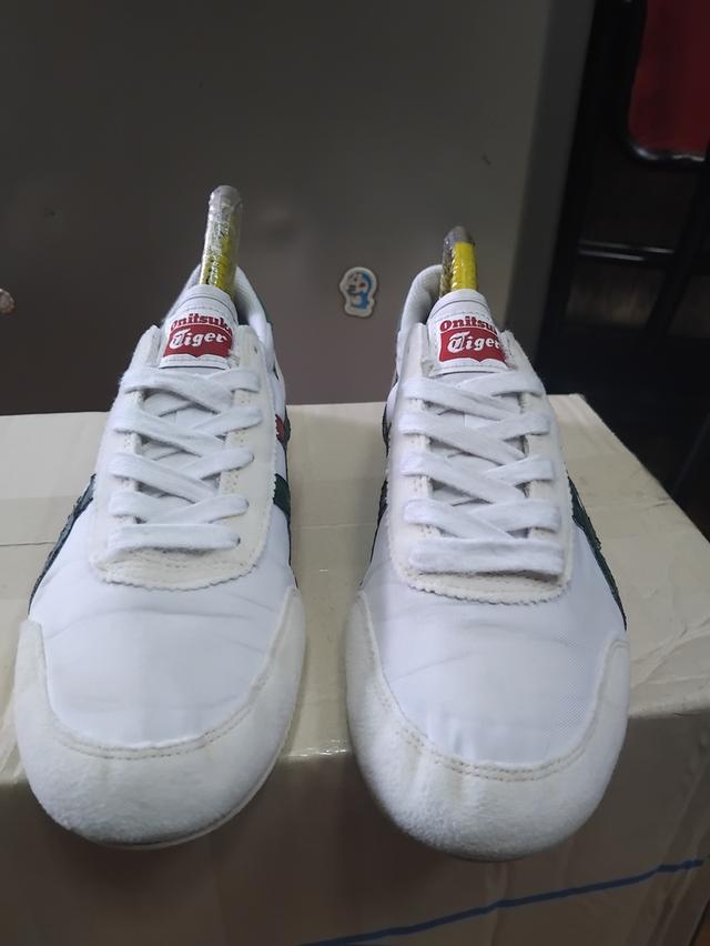 ONITSUKA TIGER TRACK TRAINEREUR 40/25แท้สวยใหม่ไม่มีตำหนิ690ค่าส่ง50