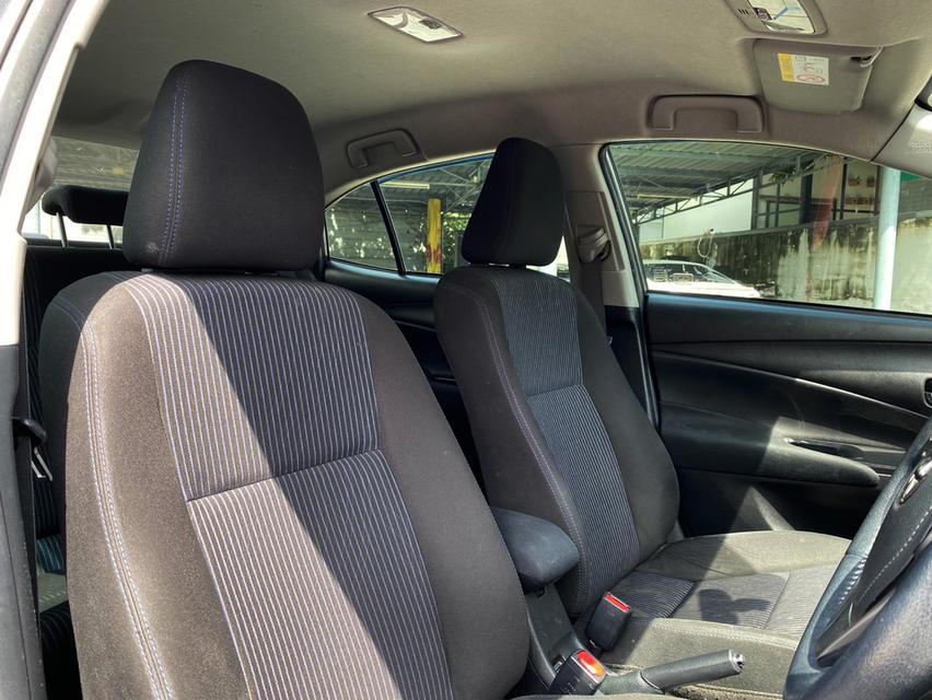 Toyota Yaris Ativ 1.2G CVT ปี2018 12
