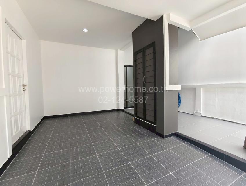 หมู่บ้านบุรีรมย์รามอินทรา - ซาฟารีเวิลด์ ซ.เลียบคลองสอง 23 ใกล้สวนสัตว์ซาฟารีเวิลด์ แขวงคลองสามวาตะวันตก เขตคลองสามวา กรุงเทพมหานคร 4